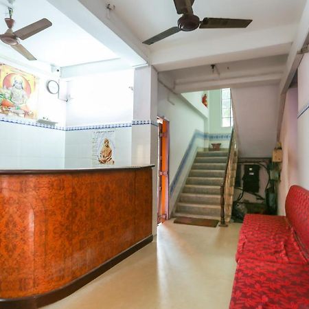 Hotel Flora Suites Мумбаи Экстерьер фото