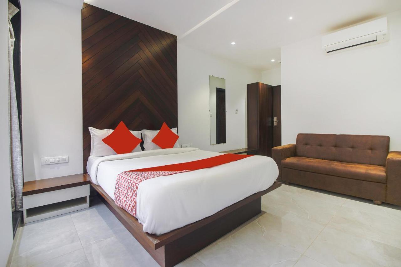 Hotel Flora Suites Мумбаи Экстерьер фото