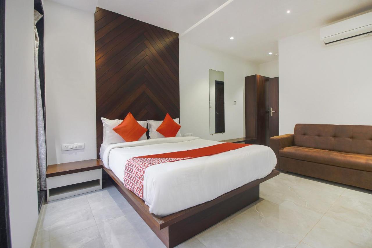 Hotel Flora Suites Мумбаи Экстерьер фото
