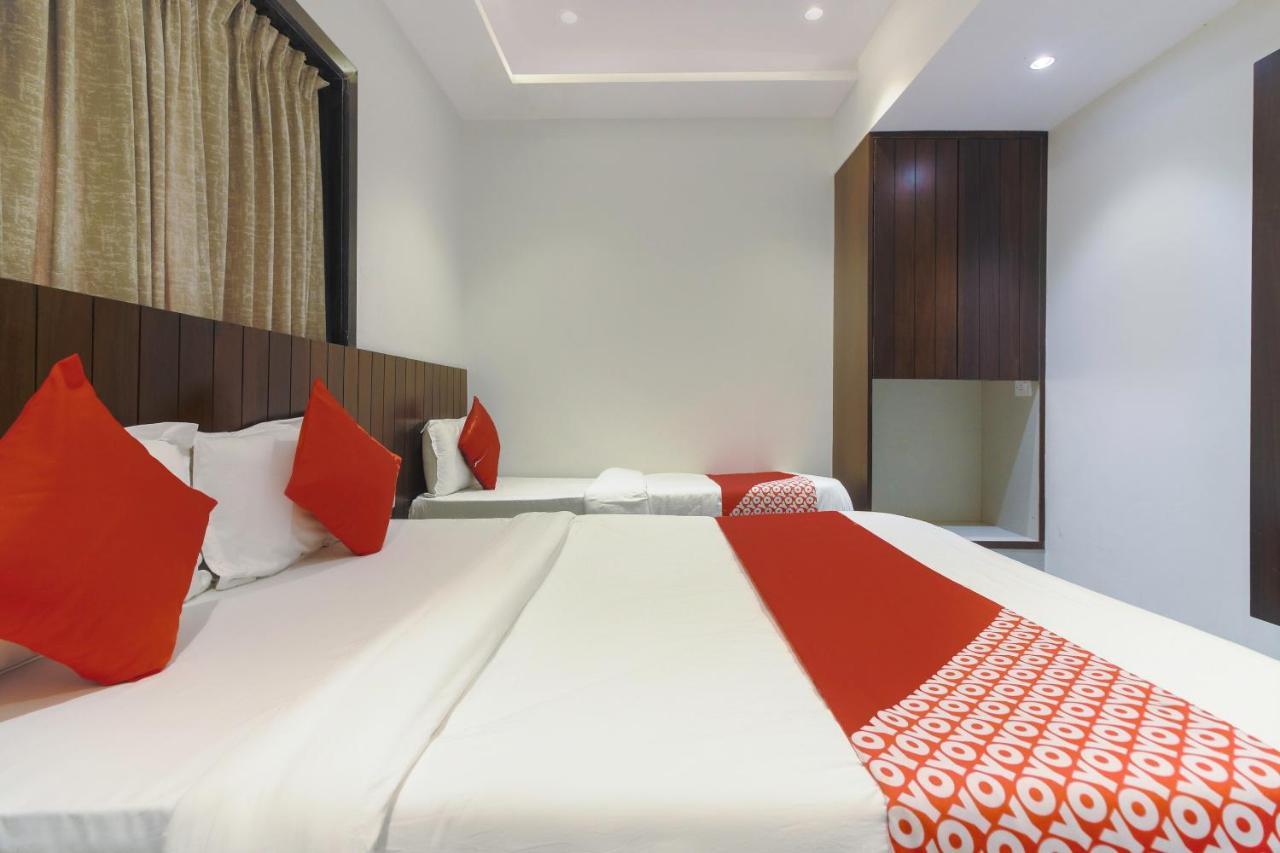 Hotel Flora Suites Мумбаи Экстерьер фото