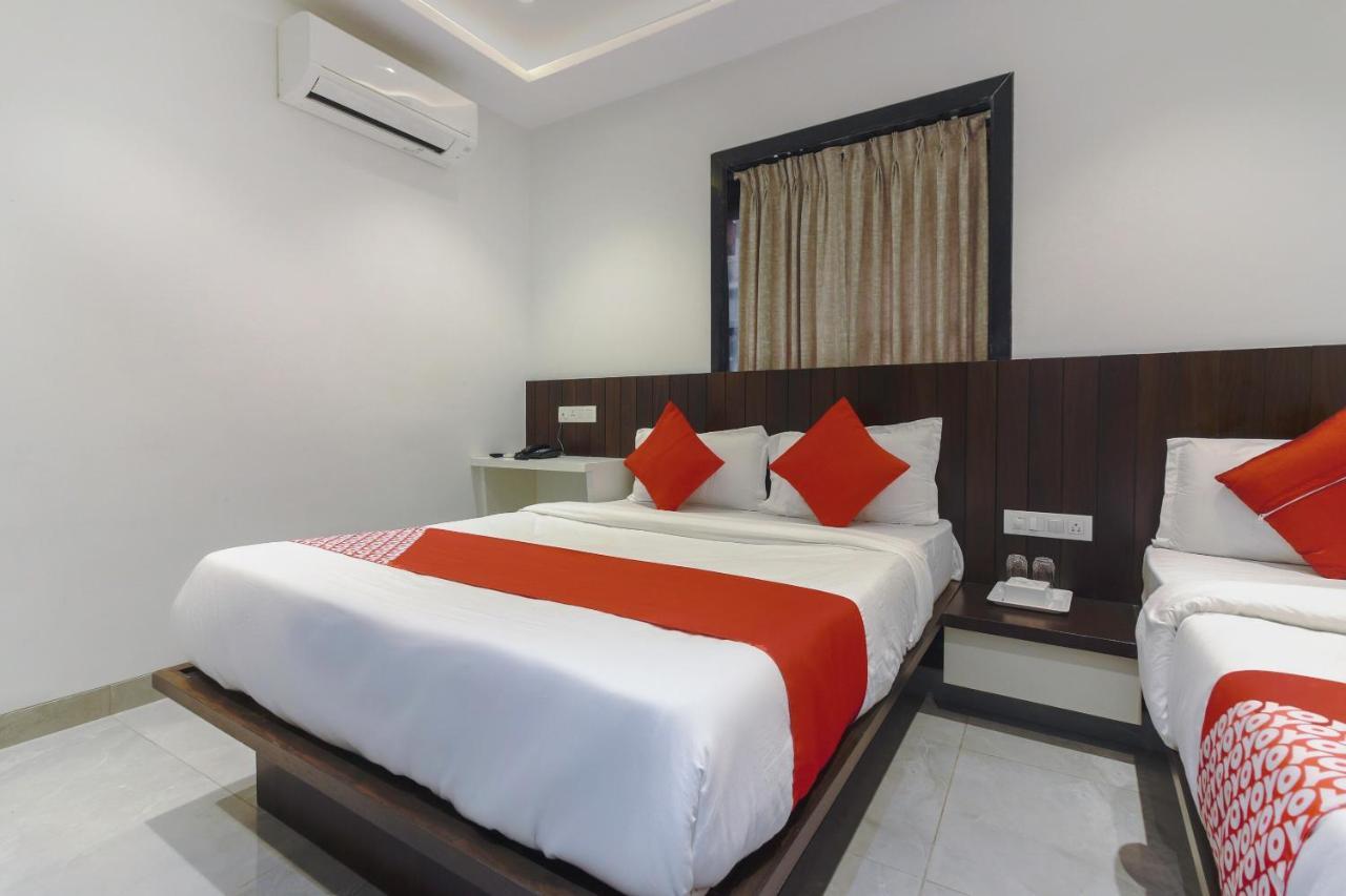 Hotel Flora Suites Мумбаи Экстерьер фото