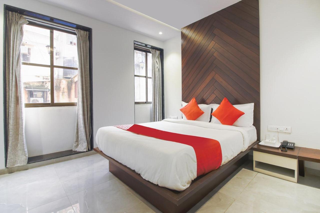 Hotel Flora Suites Мумбаи Экстерьер фото